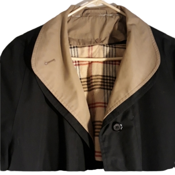 ☆Black Trench Coat w Removable Liner - Picture 3 of 6